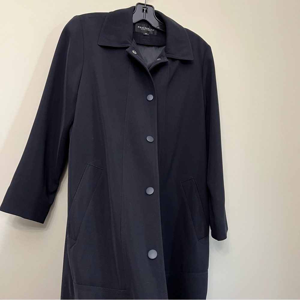 Fennelli trench coat spring fall jacket Navy blue with slit sides 6P, Medium